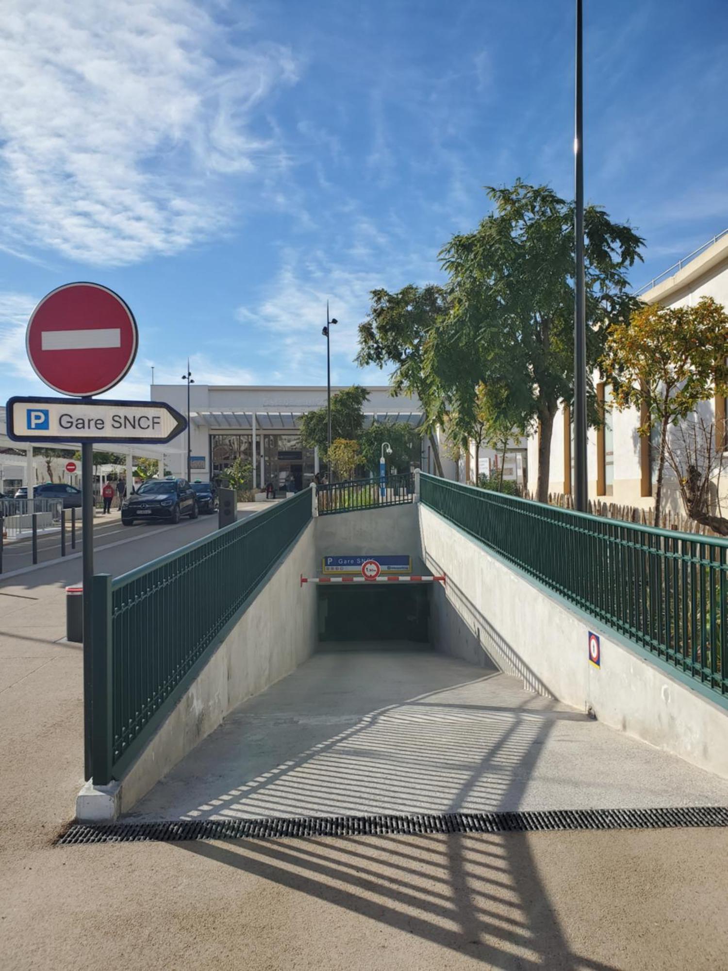 Hotel De Belgique A Menton Eksteriør bilde
